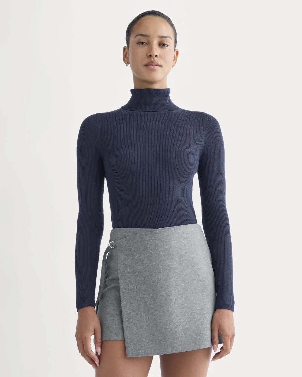 The Turtleneck in Ultrasoft Merino | Rich Navy (2)