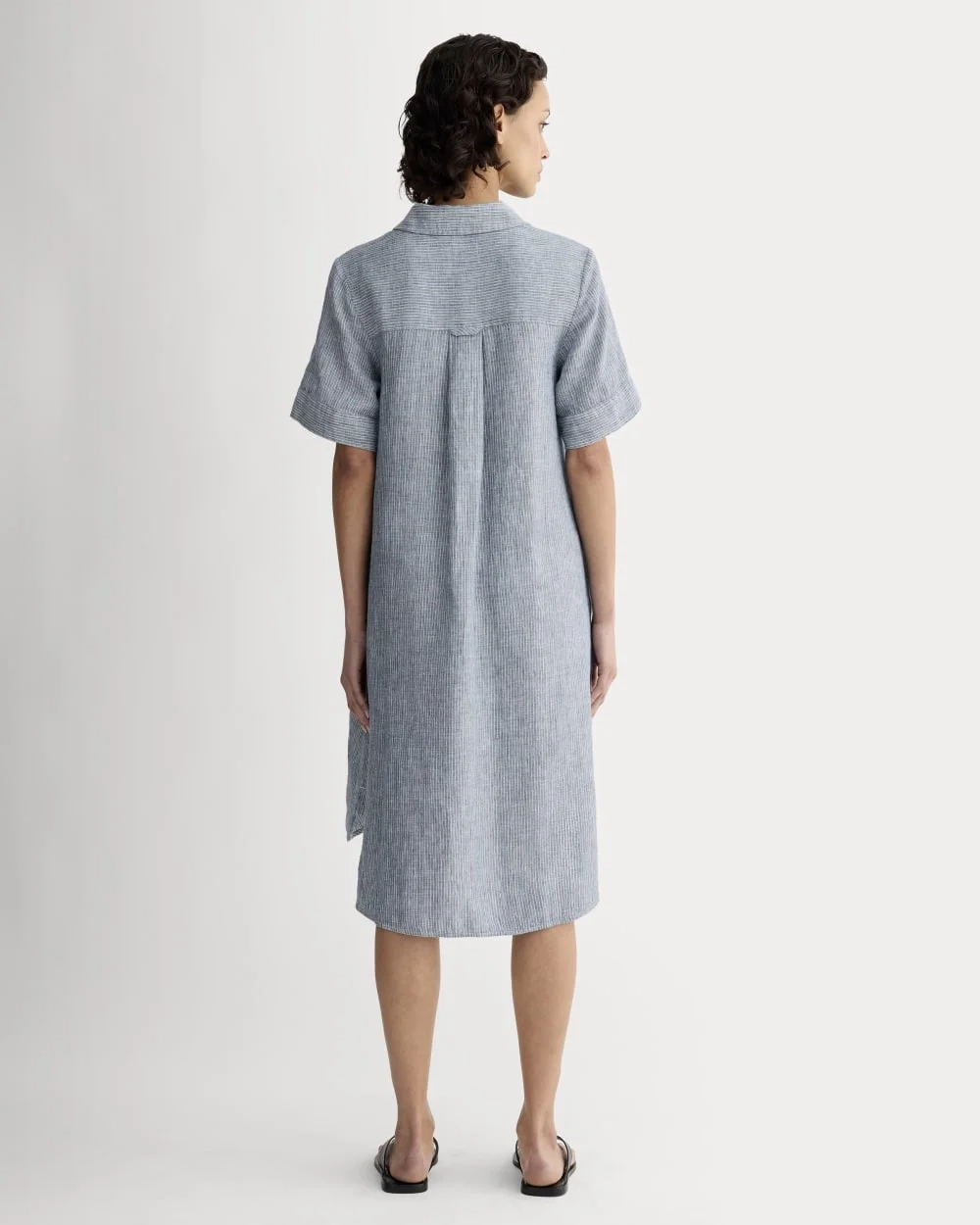 The Daytripper Dress in Linen | White / Blue (2)