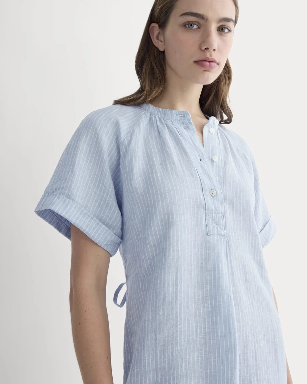 The Popover Dress in Linen | Sky Blue / White (2)