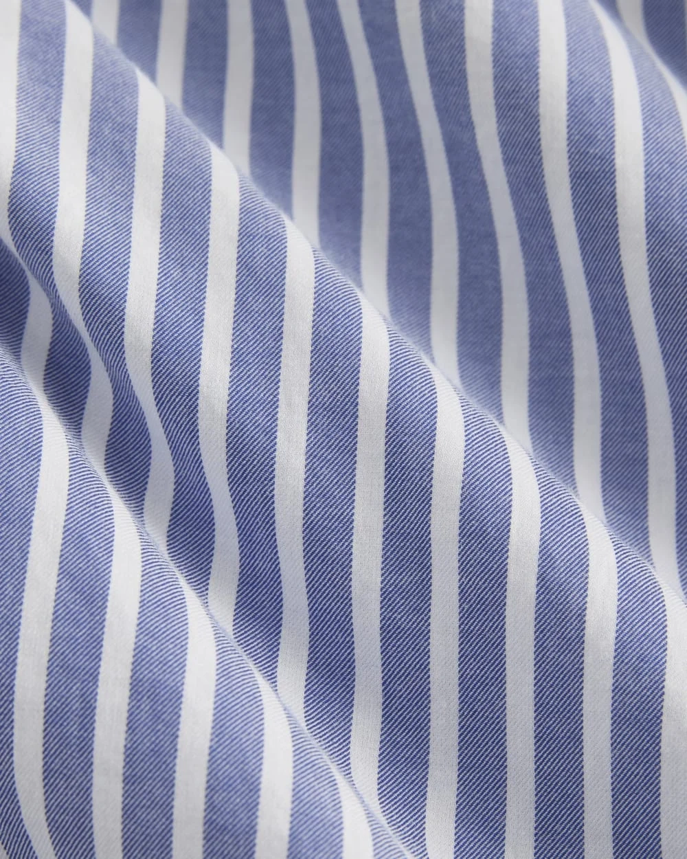 The Must-Have Shirt in Silky Cotton | Bone / Mazarine Blue (2)