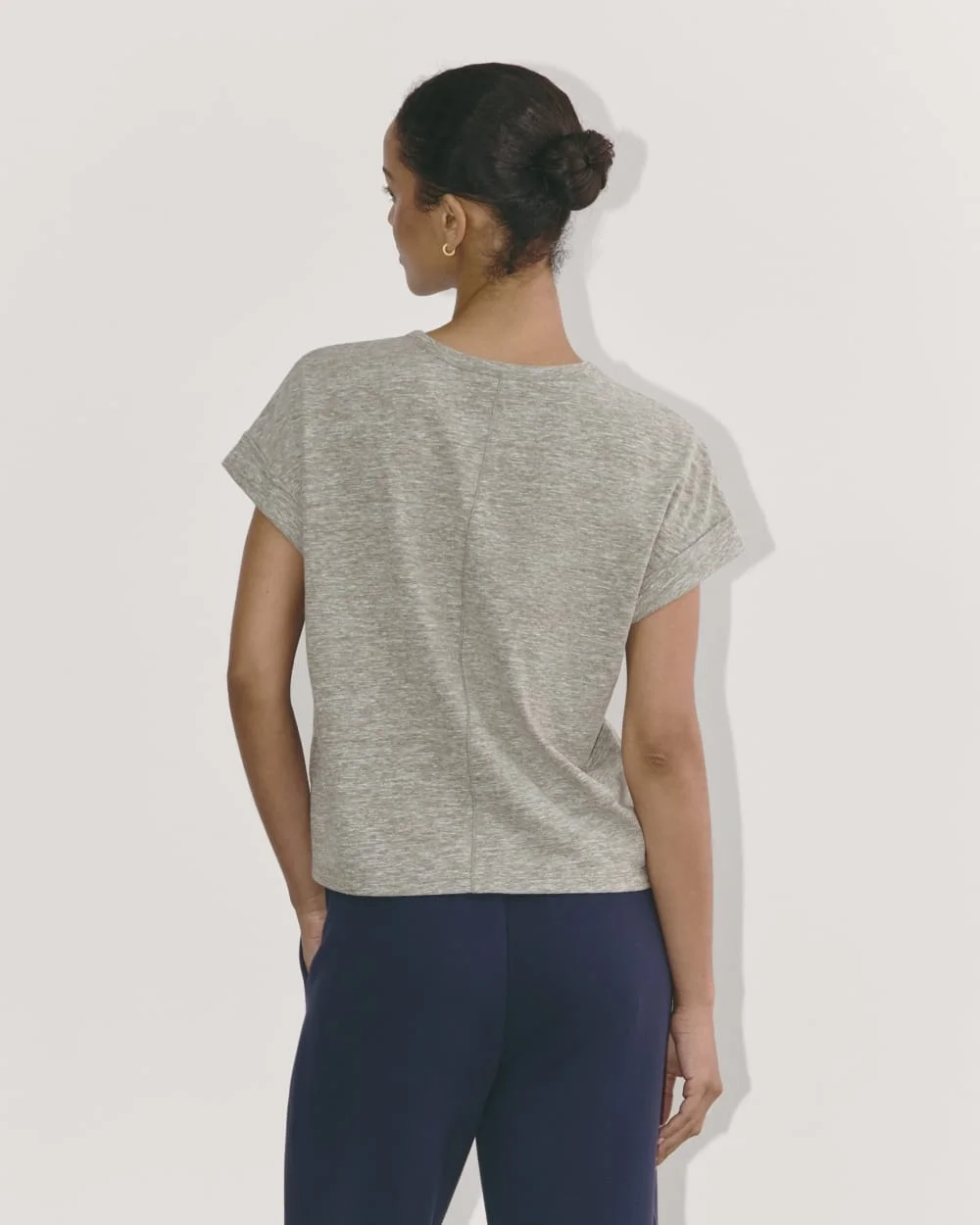 The Perform Tee | Heathered Grey / Olive (2)
