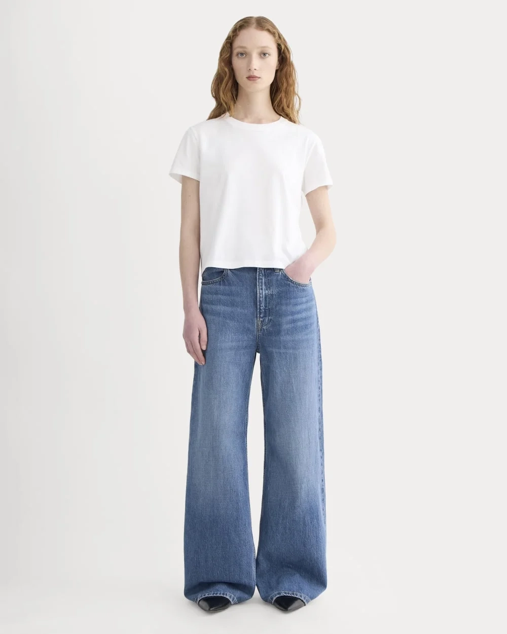 The Box-Cut Tee in Essential Cotton | White | No Pocket (2)