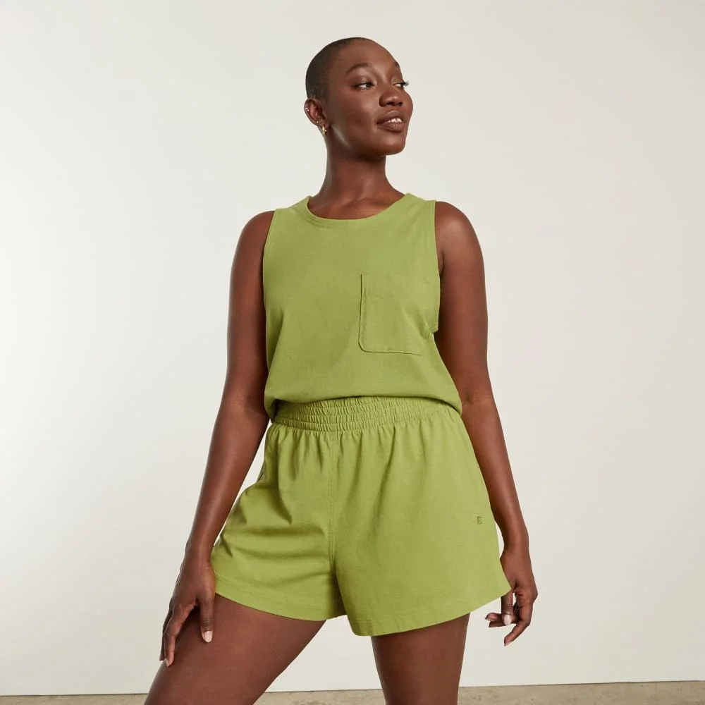 The Premium Weight Cropped Pocket Tank | Pepper (2)