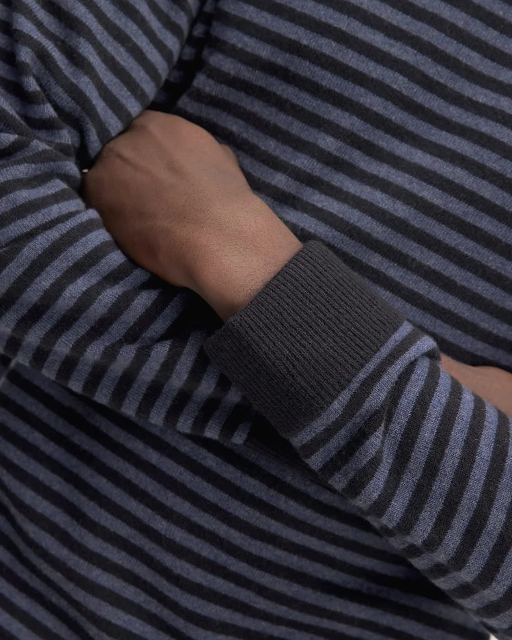 The Grade-A Cashmere Crew | Indigo / Dark Navy (2)