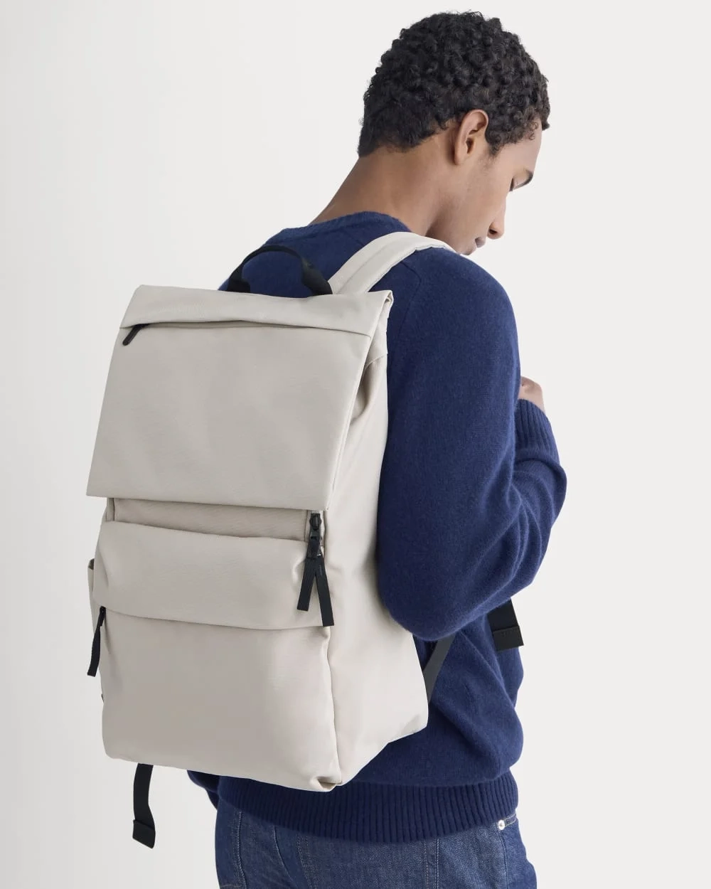 The ReNew Transit Backpack | Warm Quartz (3)
