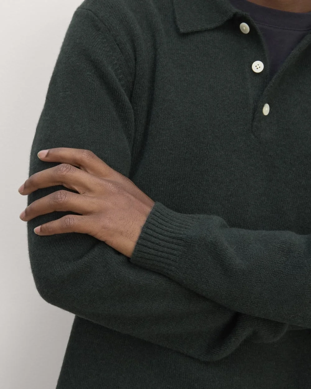 The Classic Polo in Luxe Merino | Heather Scarab Green (3)