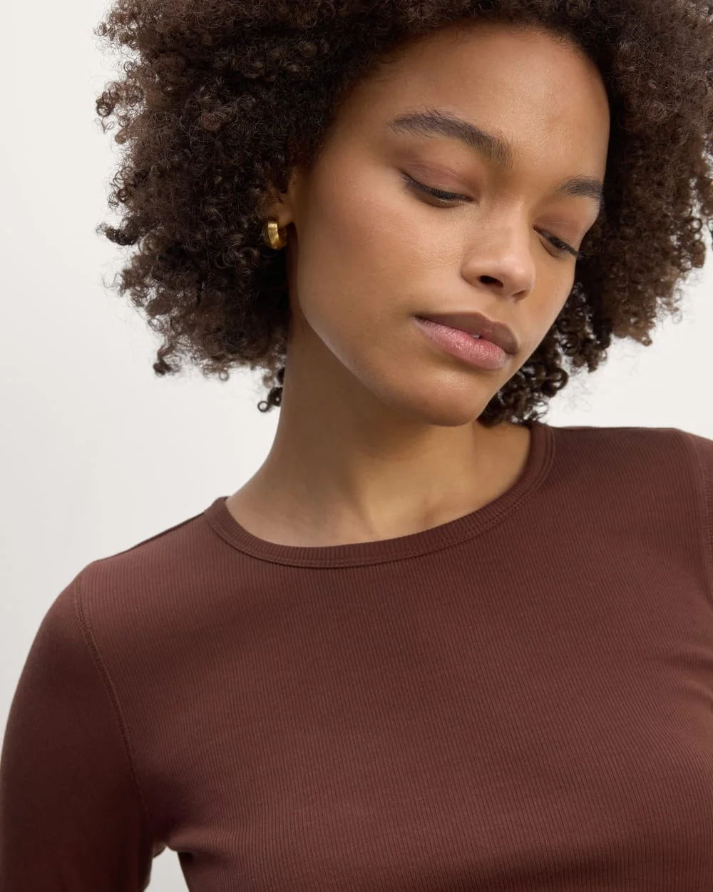 The Luxe Rib Long-Sleeve Crew | Dark Mahogany (2)