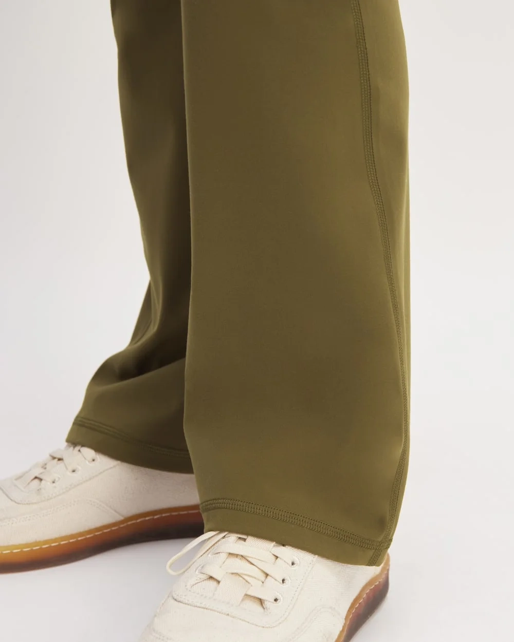 The Perform Flare Legging | Beech (2)