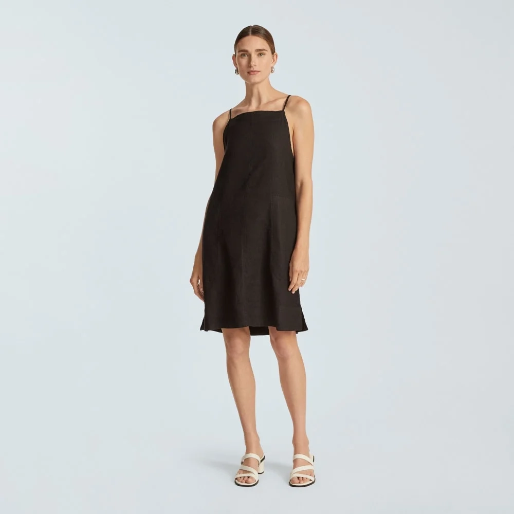 The Linen Apron Dress | Black (4)