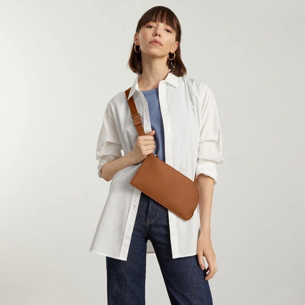 The Cactus Leather Sling Bag | Honey (2)