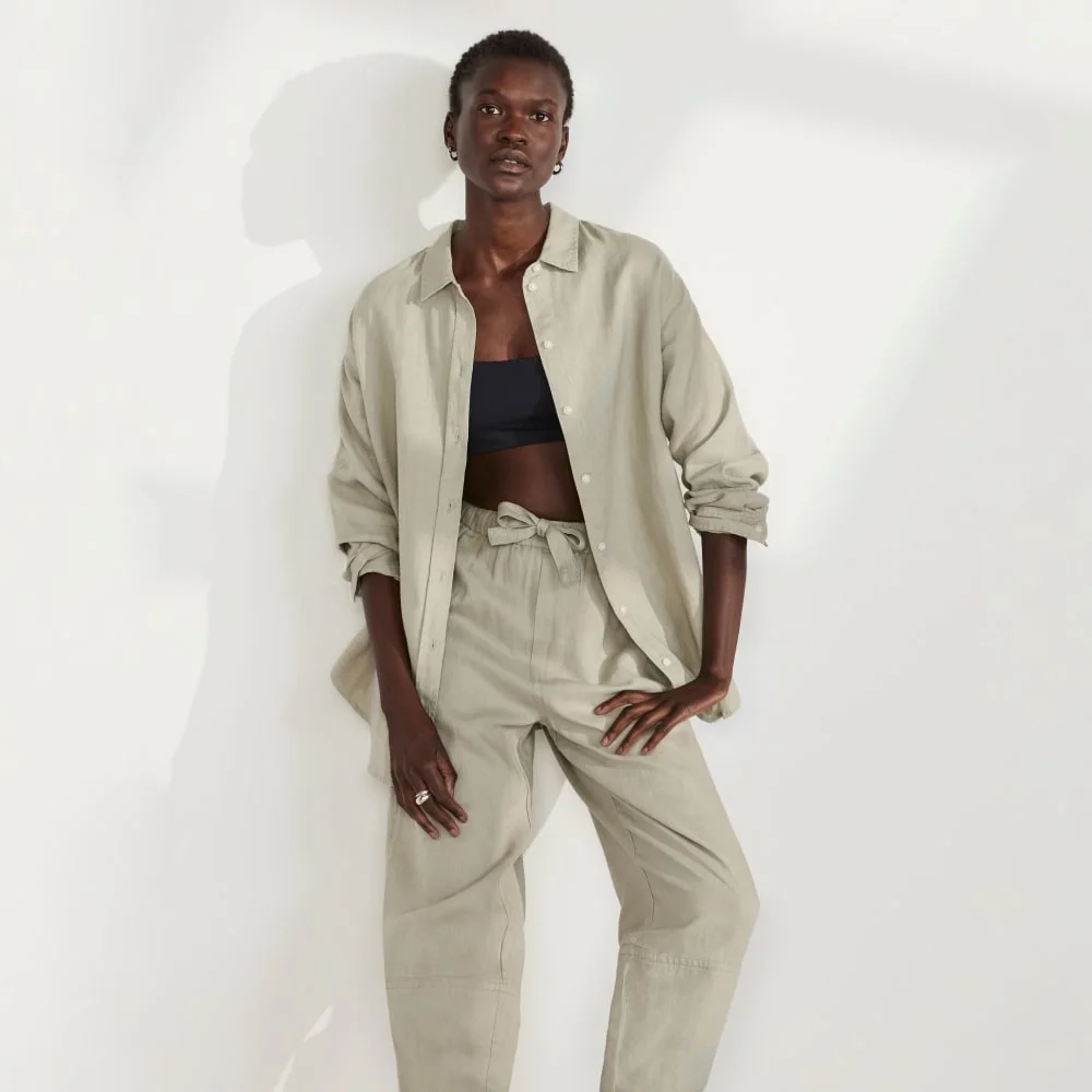 The Must-Have Shirt in Linen | Seagrass (2)