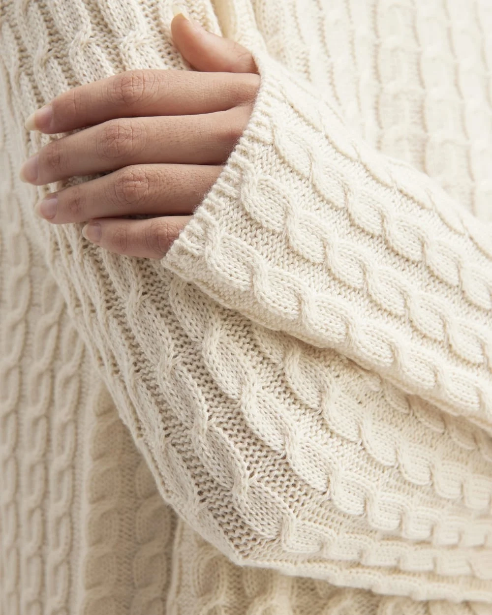 The Cotton Merino Cable Crew | Canvas (2)