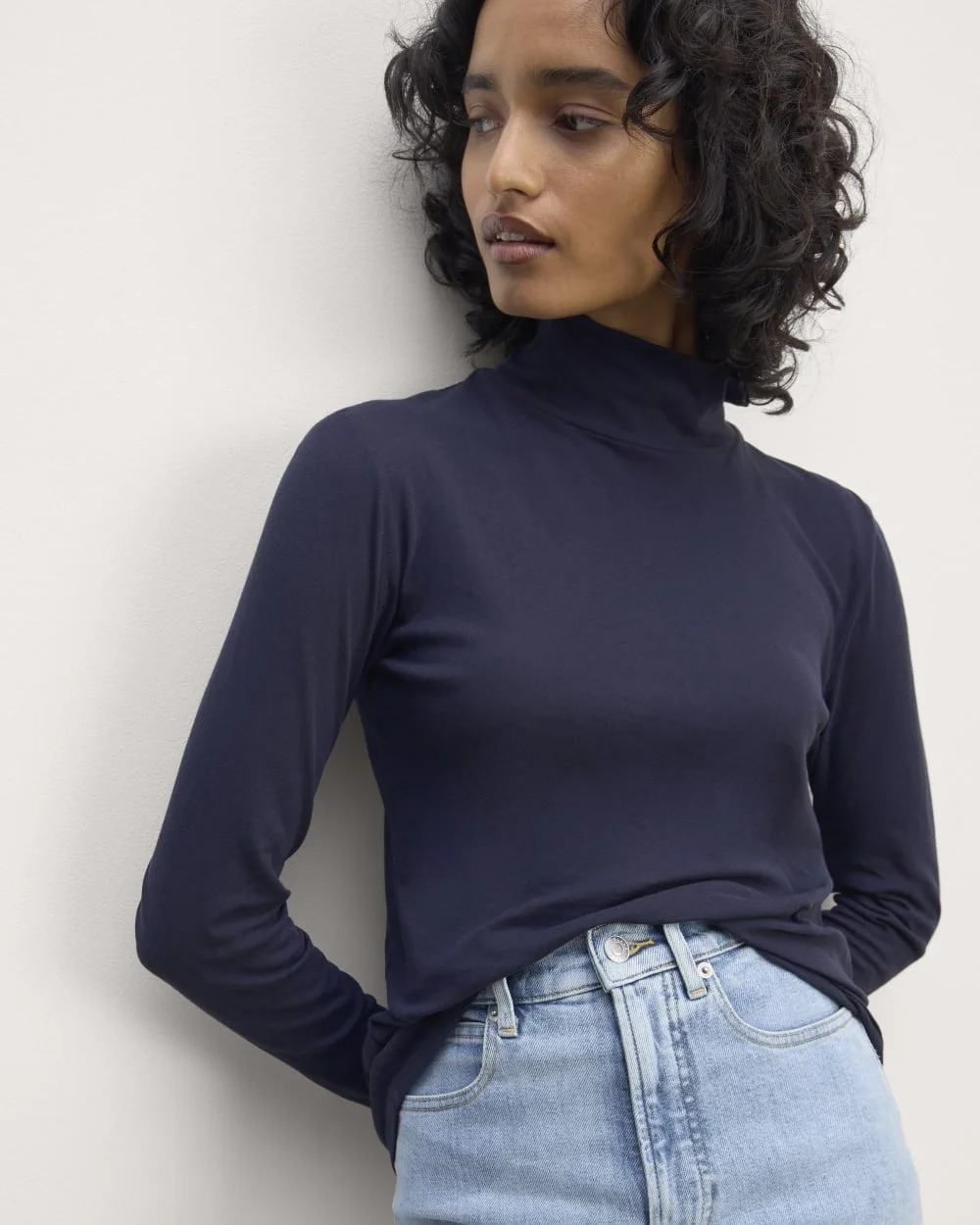 The Air Turtleneck | Navy (2)