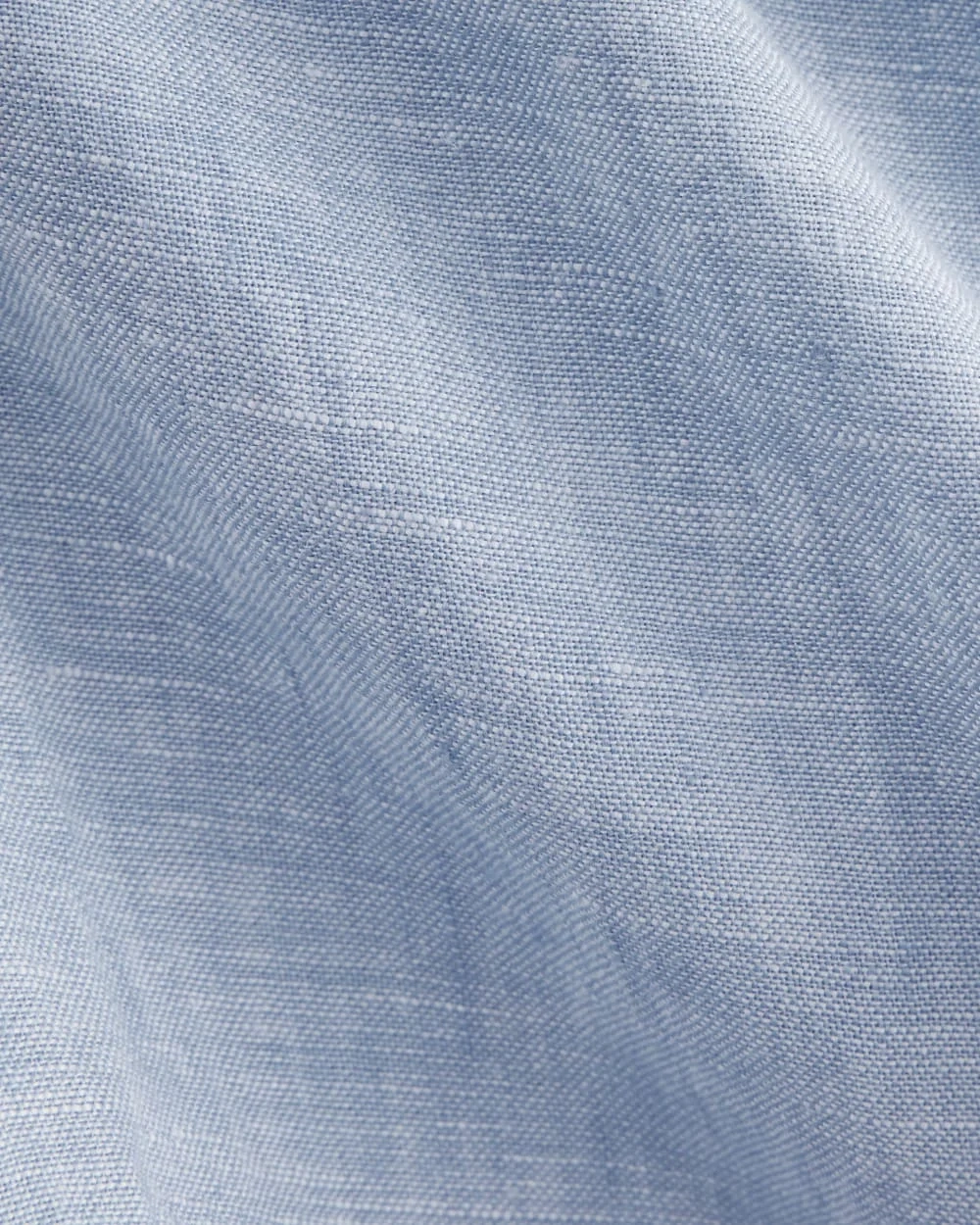 The Notch Shirt in Linen | Light Blue (2)
