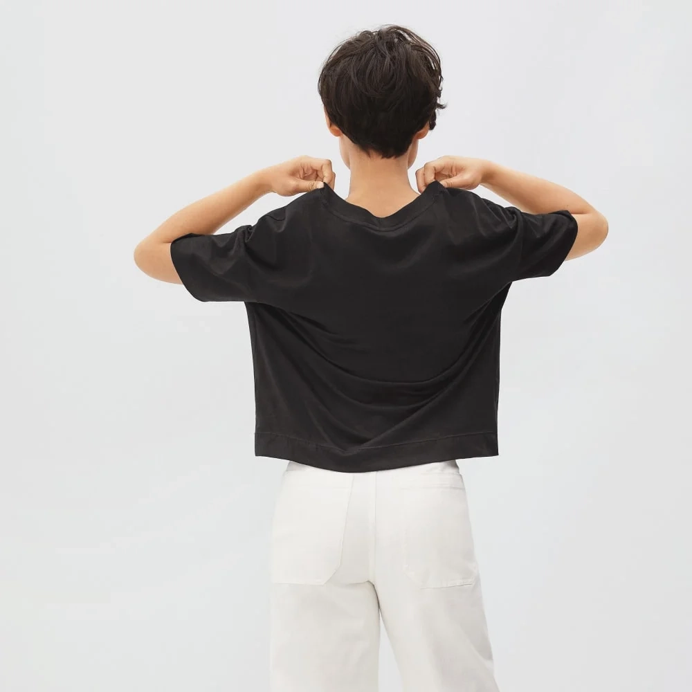 The Organic Cotton Slouchy V-Neck | Black (2)