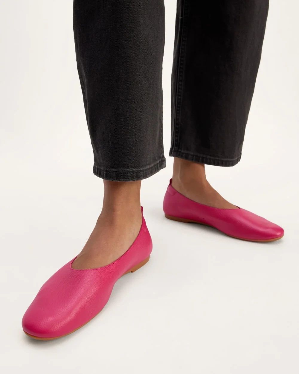 The Day Glove | Red Currant (2)