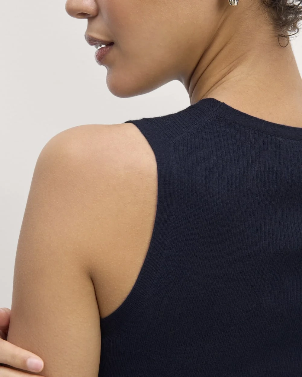 The Tank in Ultrasoft Merino | Navy (4)