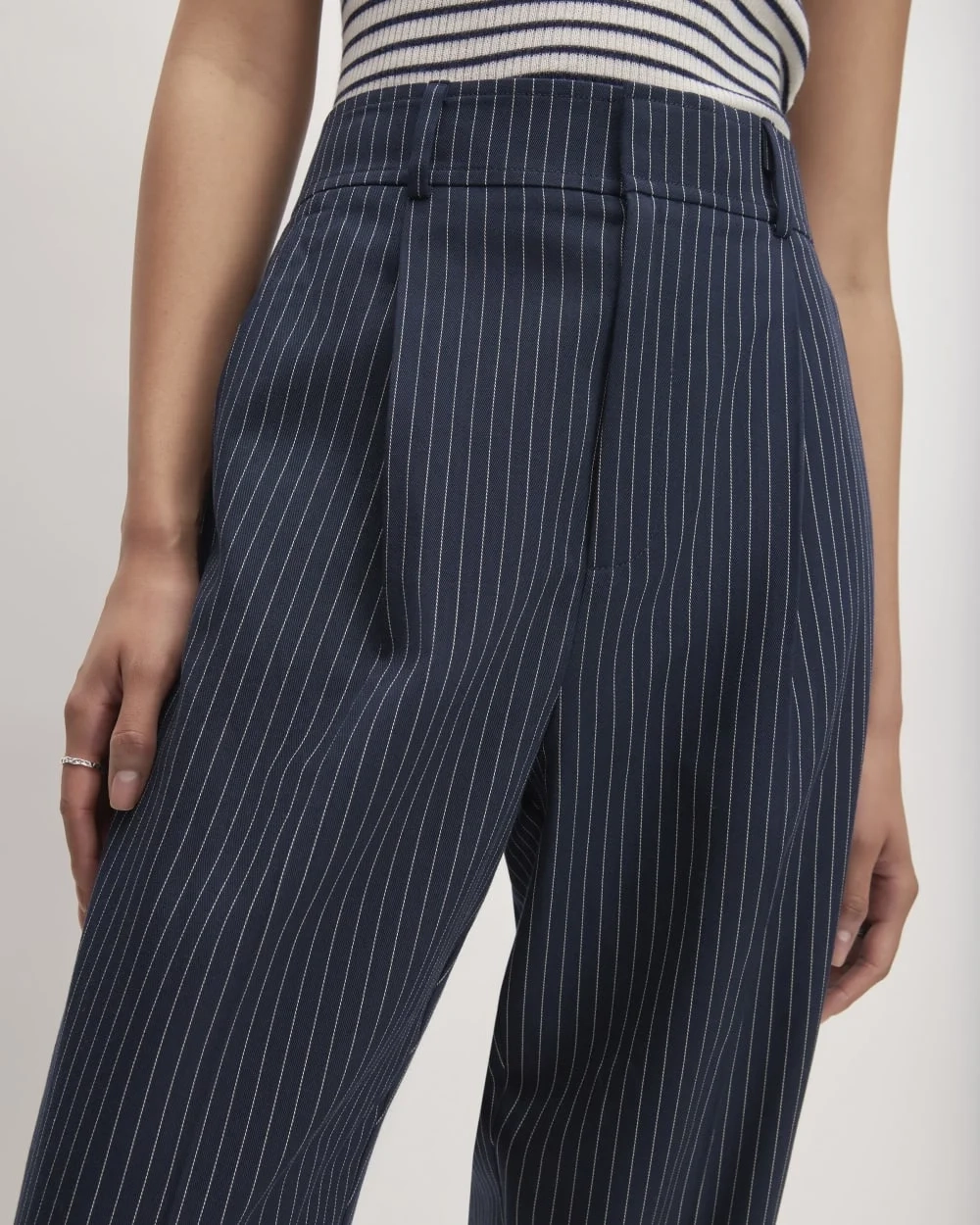 The Draper Tapered Pant in Buttersmooth | Navy / Bone (3)