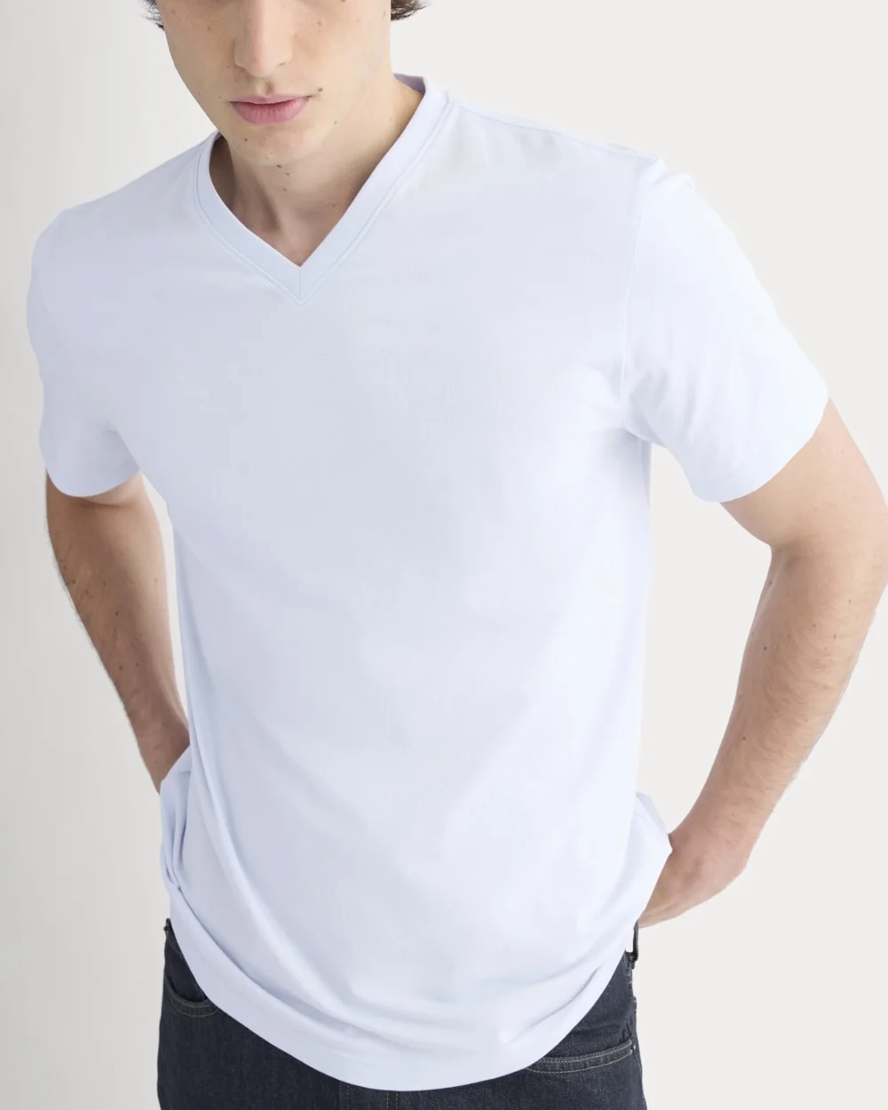 The Essential Organic V-Neck Tee | Skywriting (2)