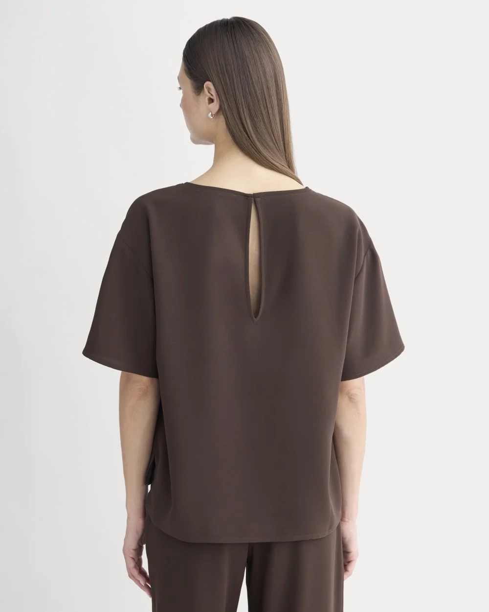 Drapey Crepe Top | Dark Chocolate (2)