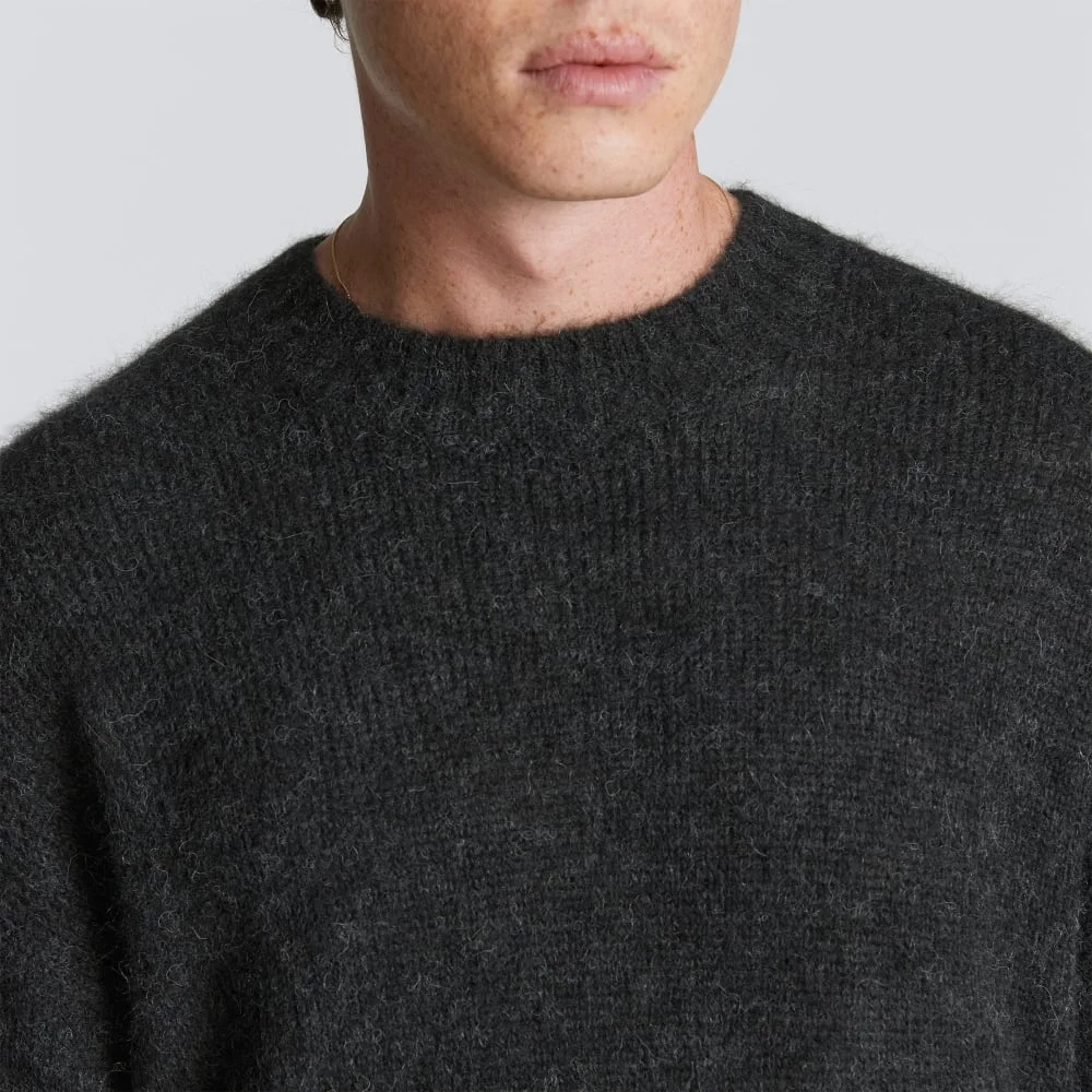 The Alpaca Crew | Heathered Black (3)
