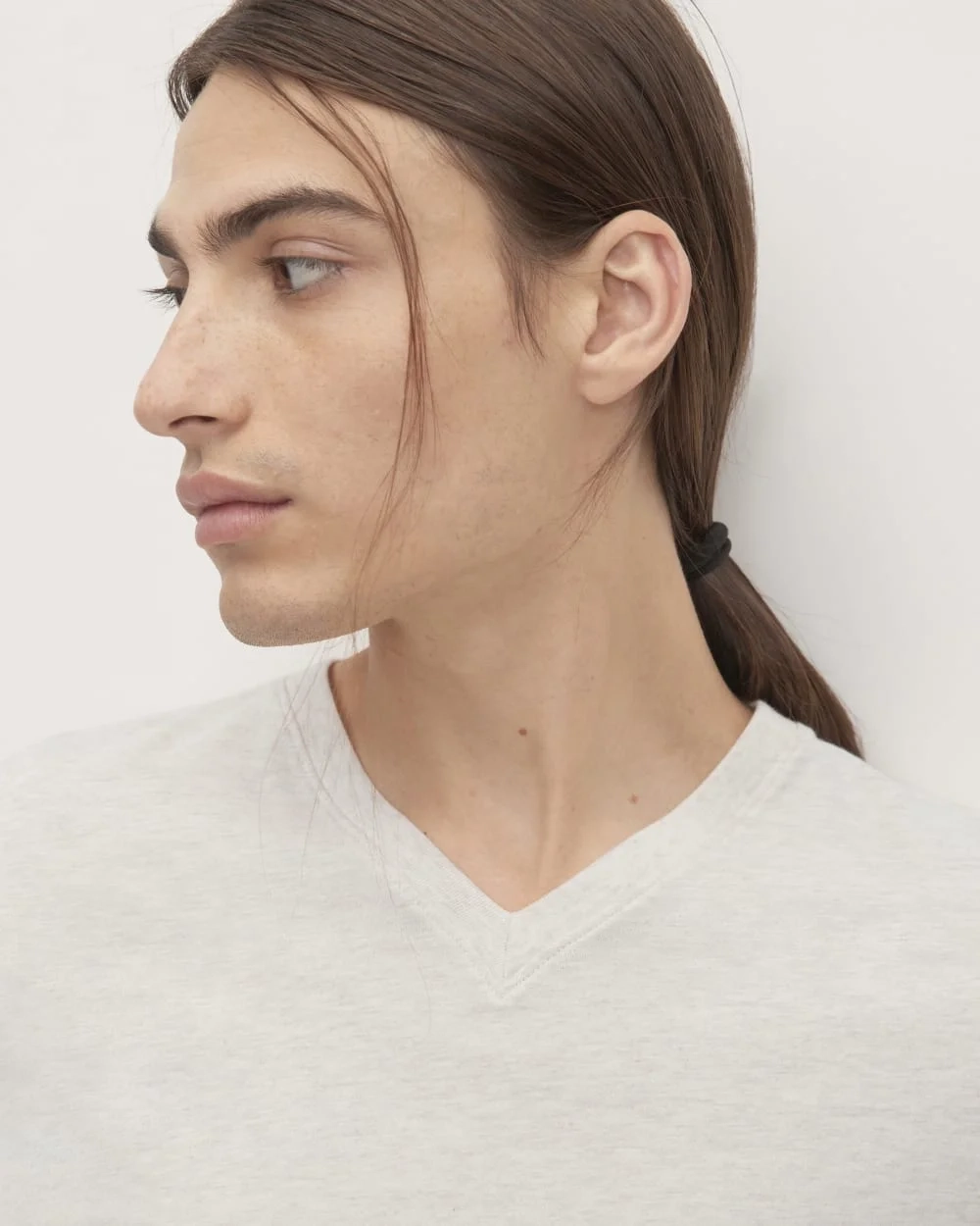 The Essential Organic V-Neck Tee | Heathered Oat (2)
