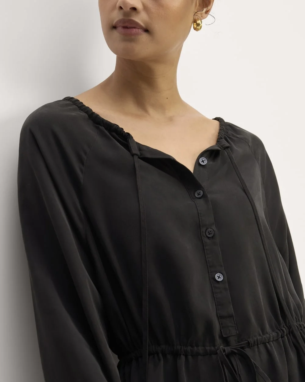 The TENCEL™ Gathered Maxi Dress | Black (2)