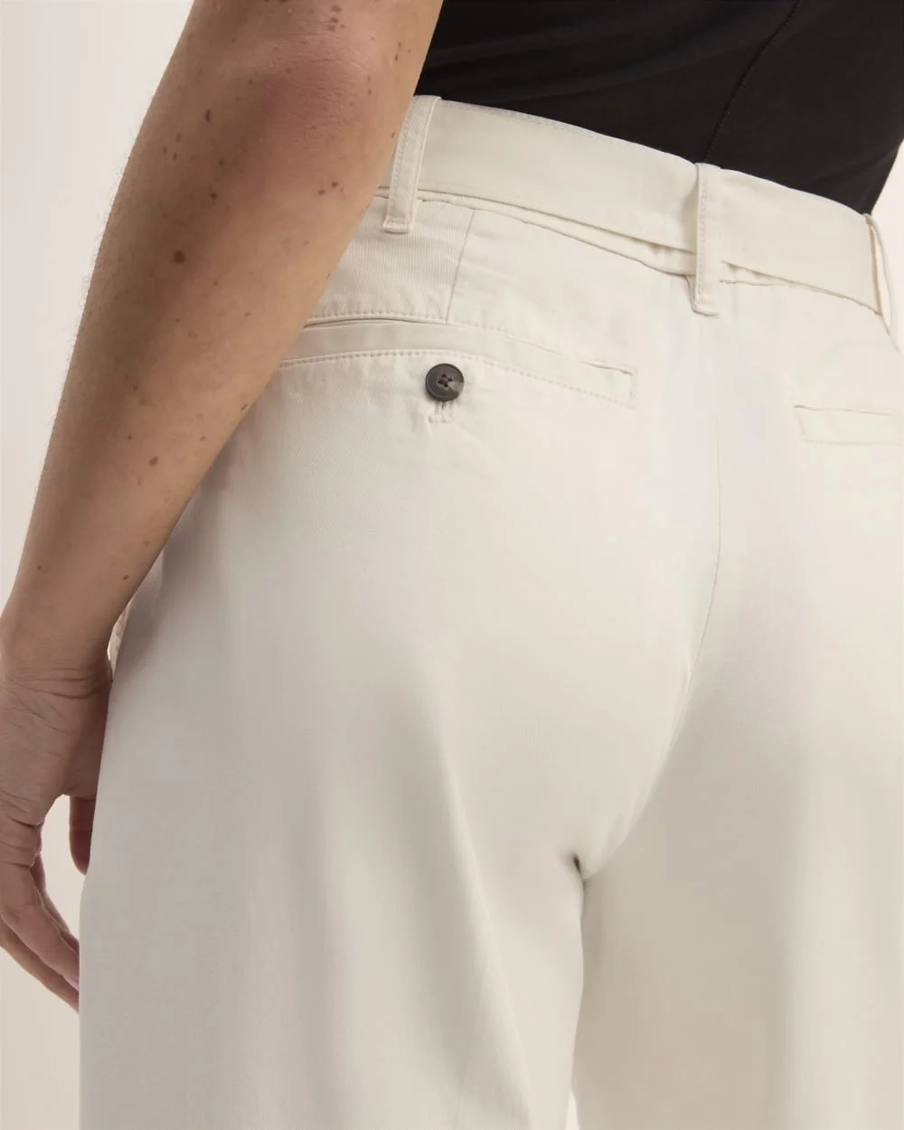 The Pleated Wide-Leg Chino | Bone (3)
