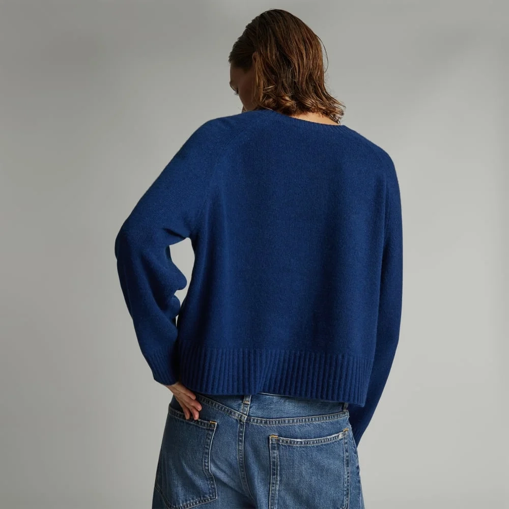 The Cashmere Boxy Crew | Bright Navy (4)