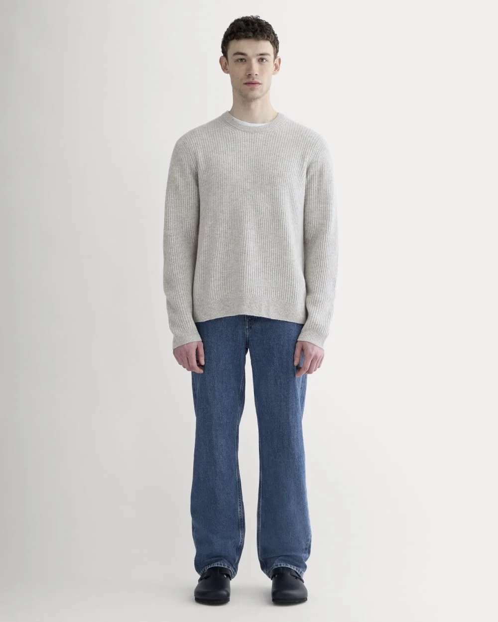 The Fisherman Crew in Wool Cashmere | Light Heather Grey (2)