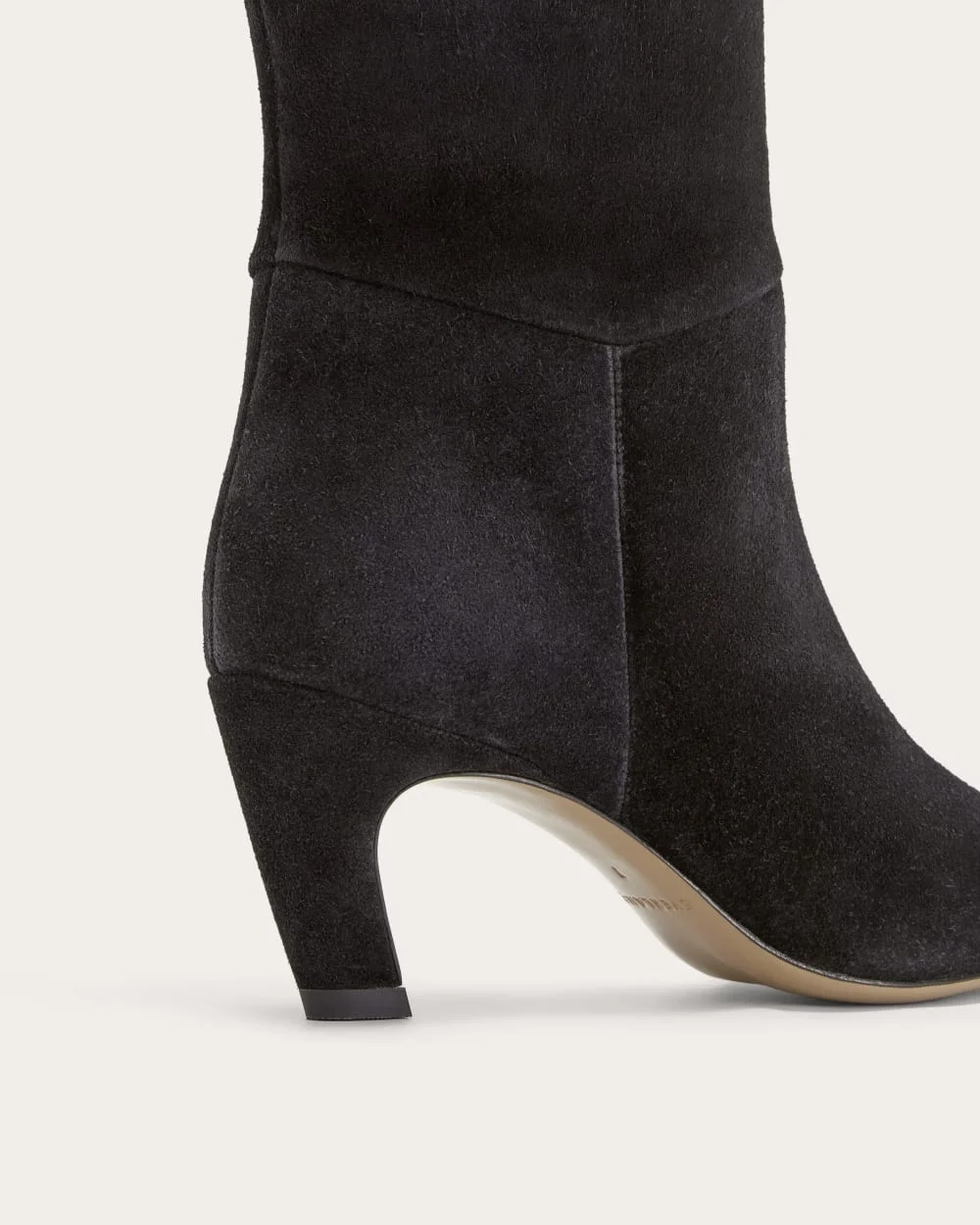 The Banana Boot | Black Suede (3)
