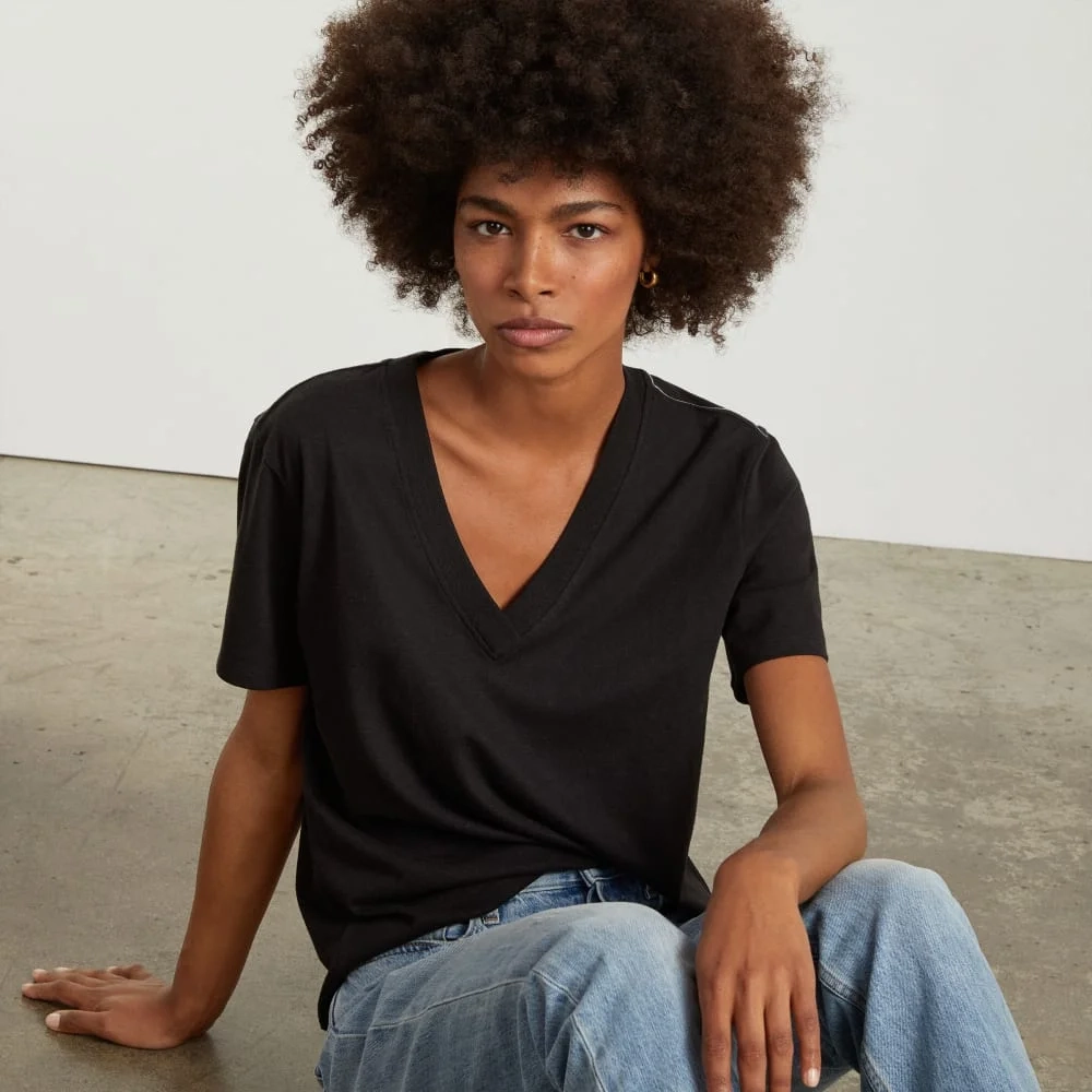 The Vintage V-Neck Hemp Tee | Black (2)