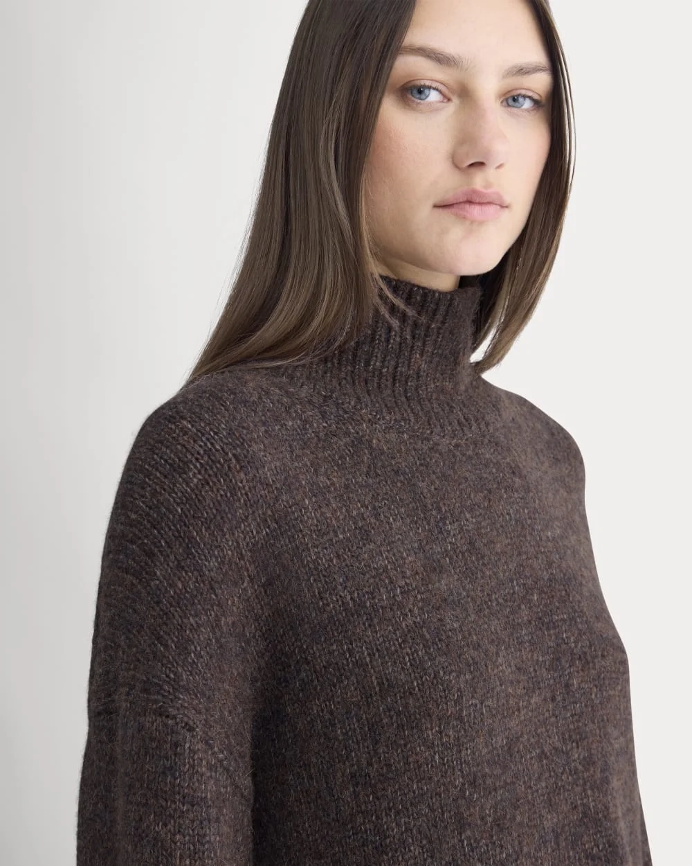 The Cloud Oversized Turtleneck | Heathered Burgundy (3)