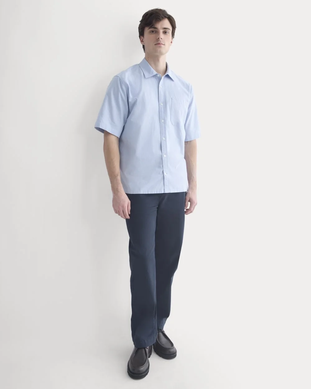 Lightweight Short-Sleeve Oxford | Light Blue (2)