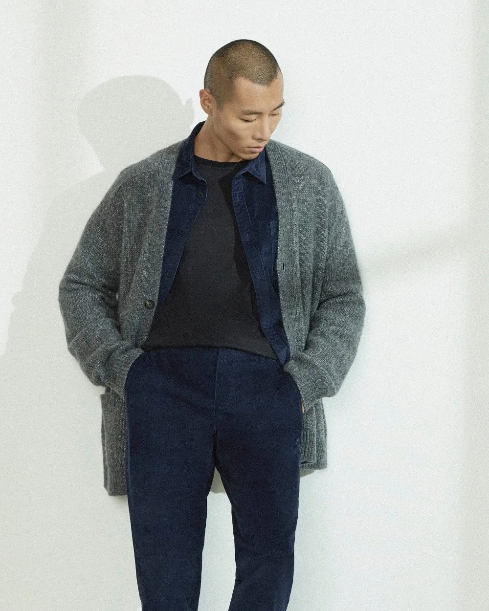 The Cloud Relaxed Cardigan | Heathered Dark Charcoal (6)