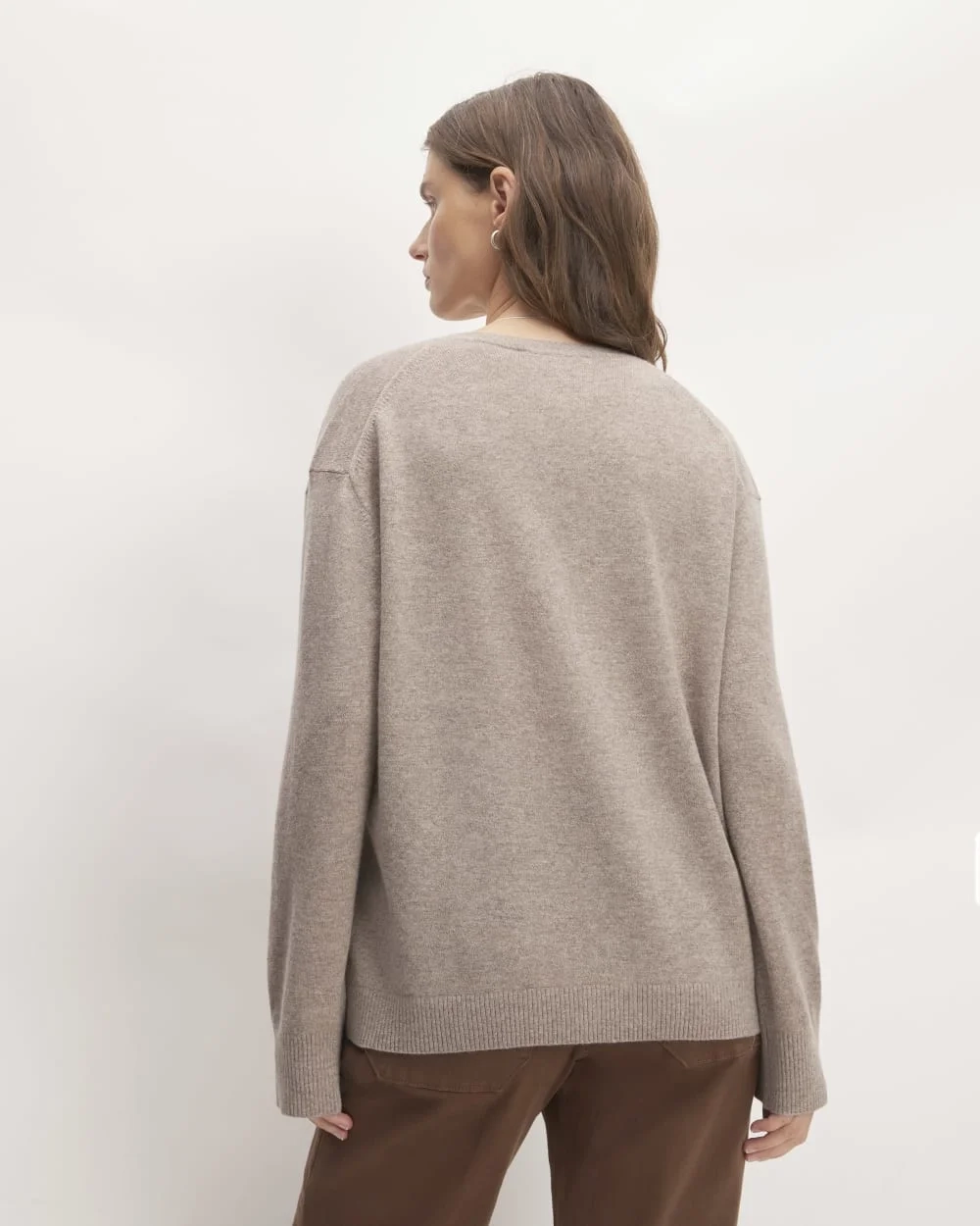 The Classic V in Cashmere | Toasted Sesame (3)