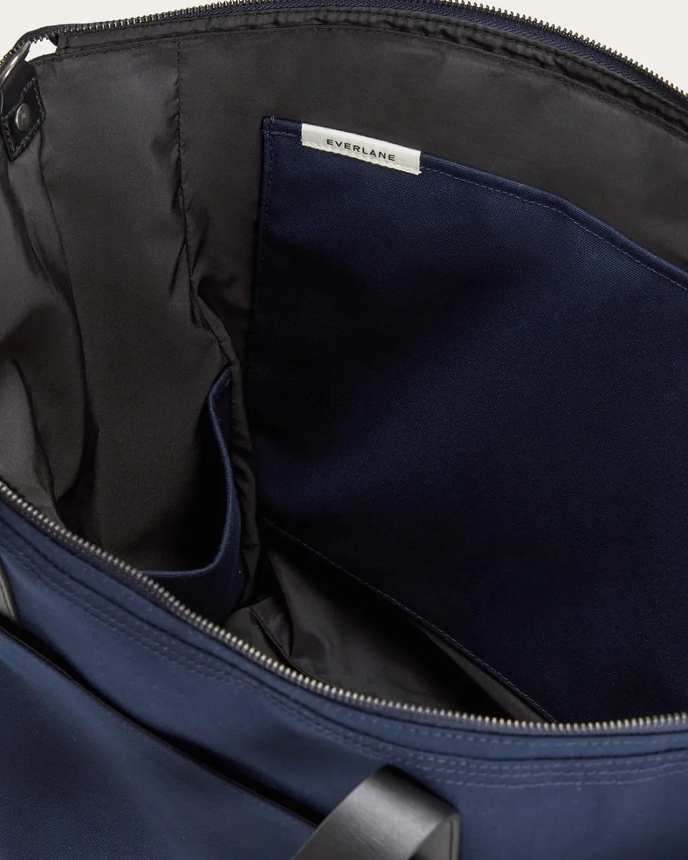 The Canvas Weekender | Navy (2)