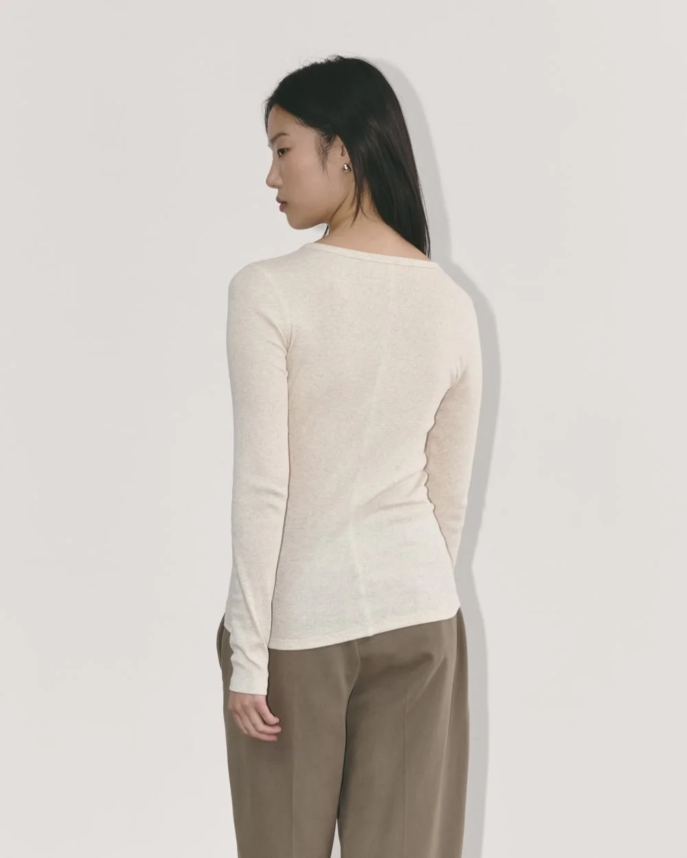 The Luxe Rib Long-Sleeve Crew | Heathered Oat (2)