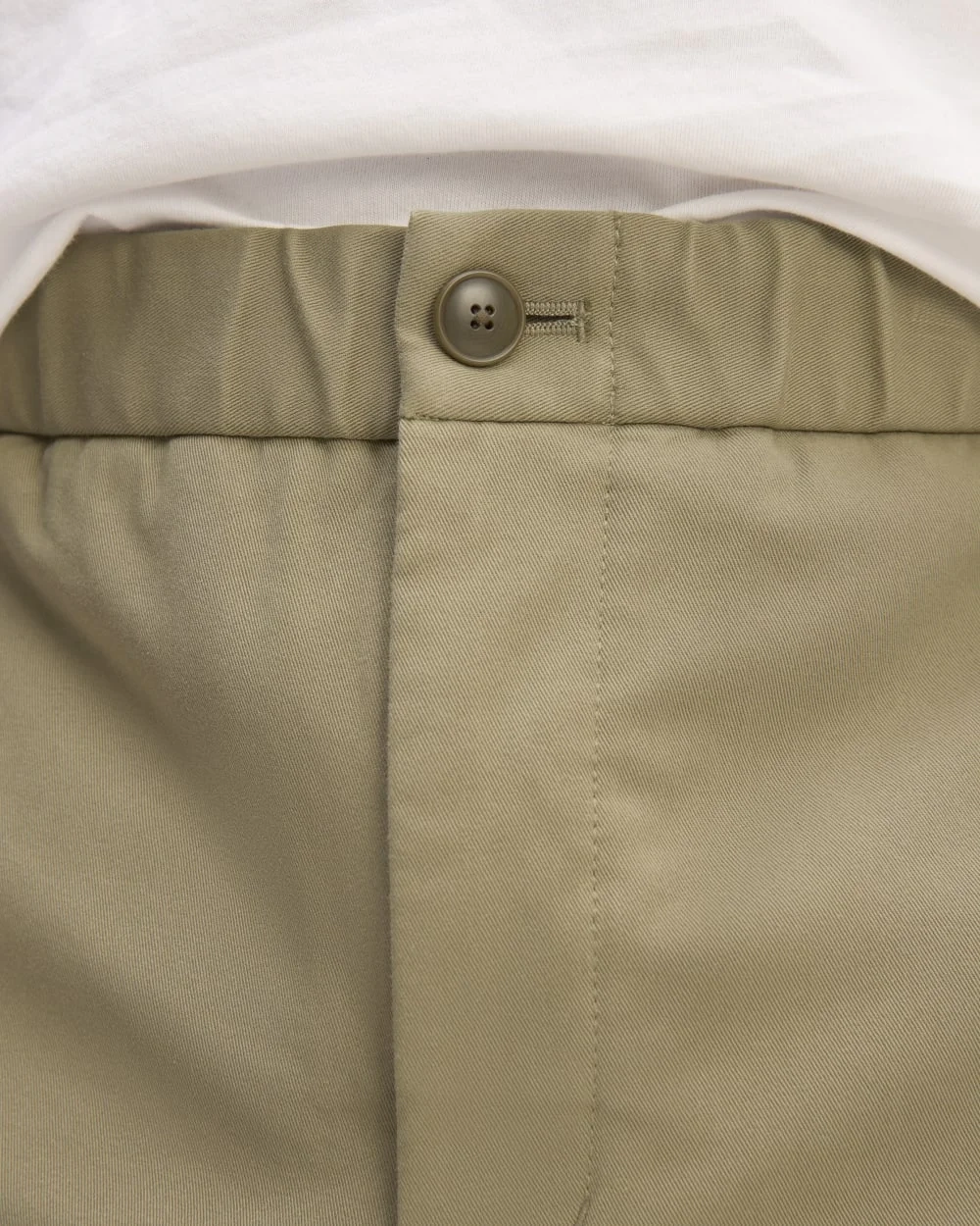 The Pull-On Performance Chino Short | Pale Green (3)