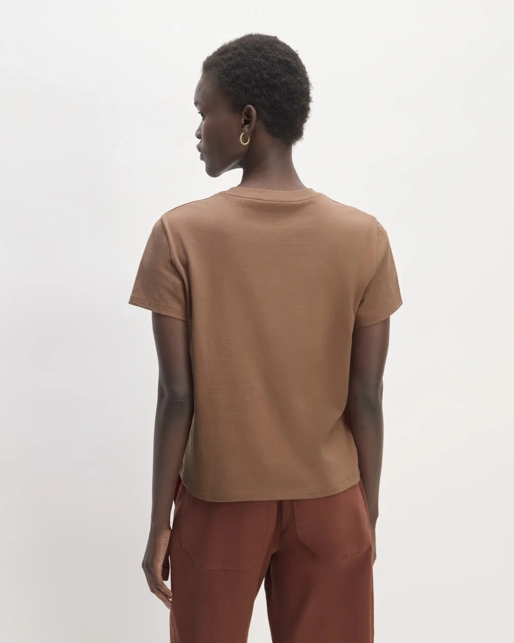 The Box-Cut Tee in Essential Cotton | Carob Brown | No Pocket (2)