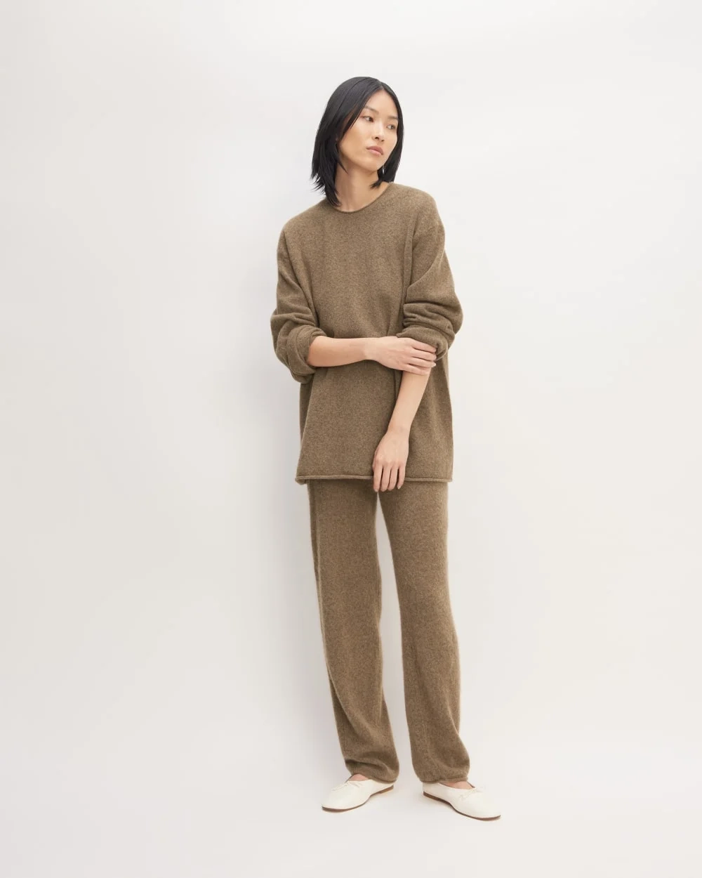 The Cozy-Stretch Crew | Heathered Toasted Coconut (2)