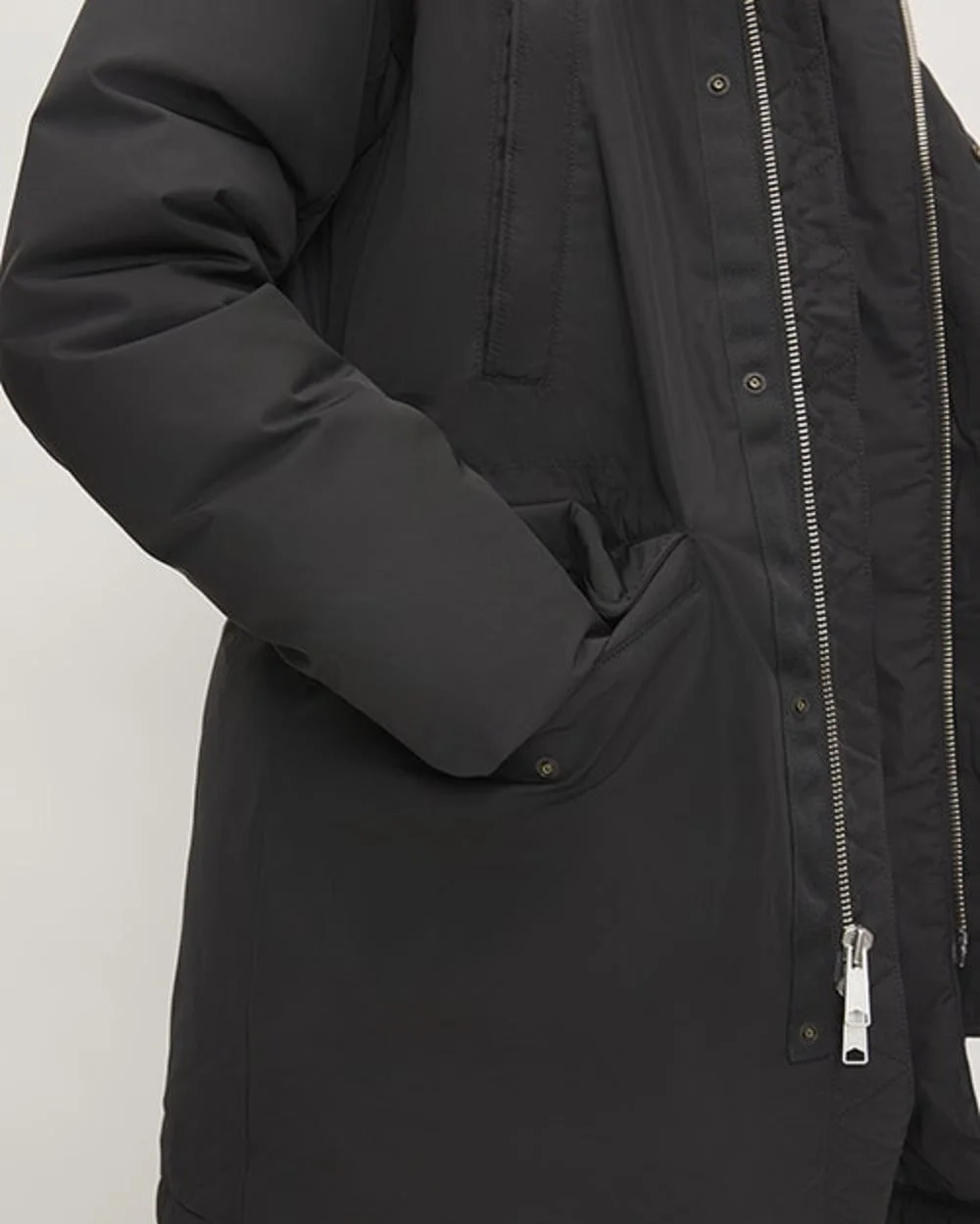 The ReNew Long Parka | Black (2)