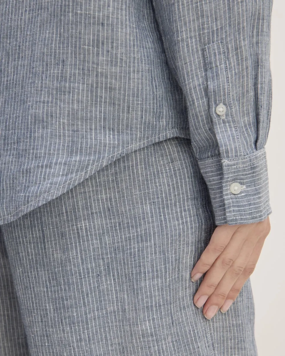 The Must-Have Shirt in Linen | White / Blue (3)