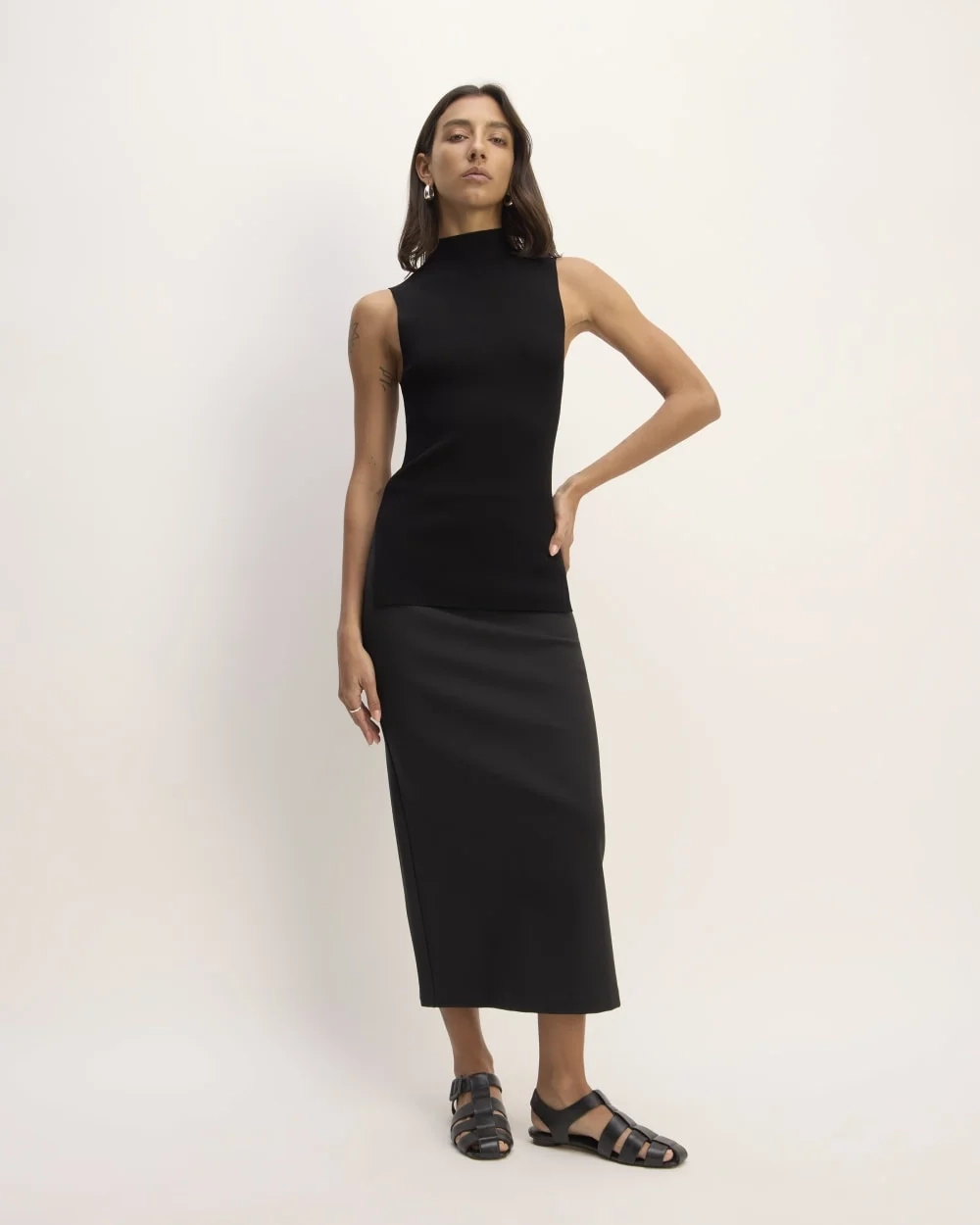 The Viscose Mock Neck Top | Black (2)