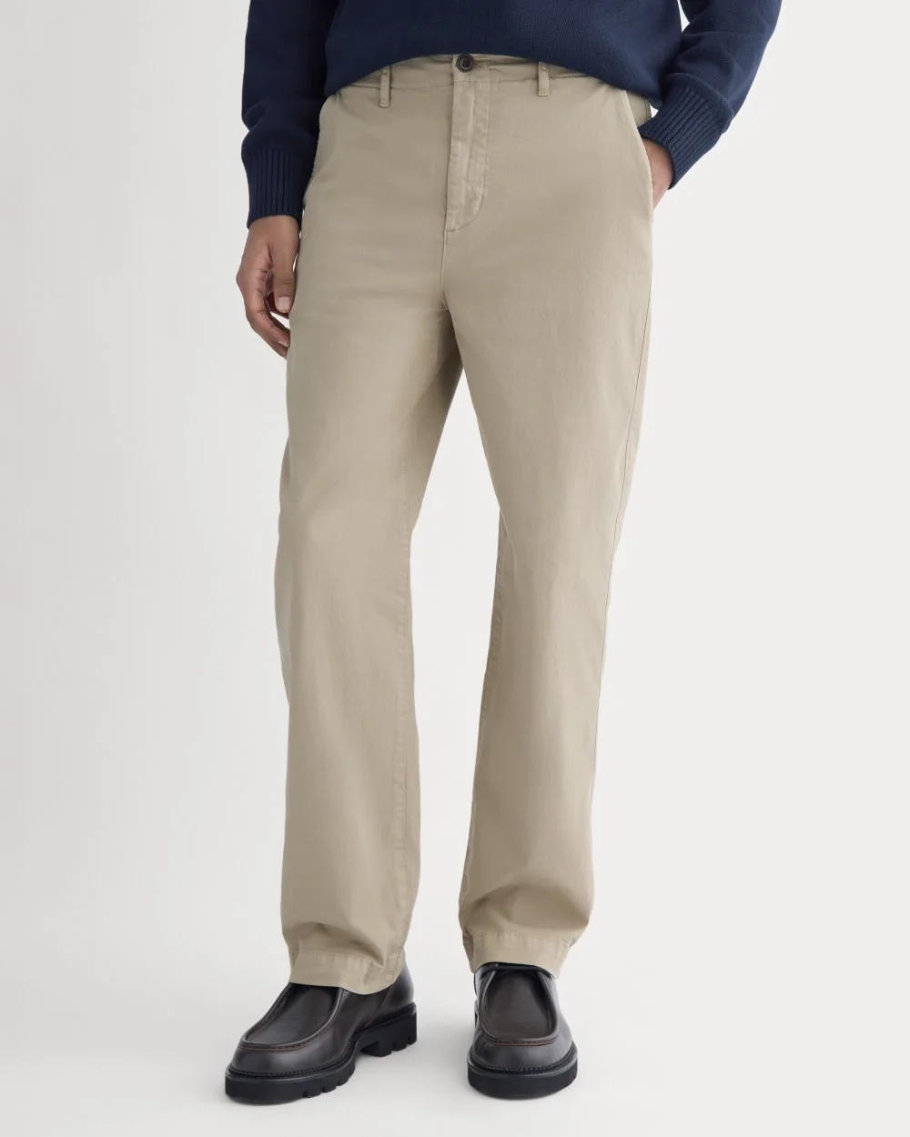 Everyday Straight-Fit Chino | Trench Coat Khaki (3)