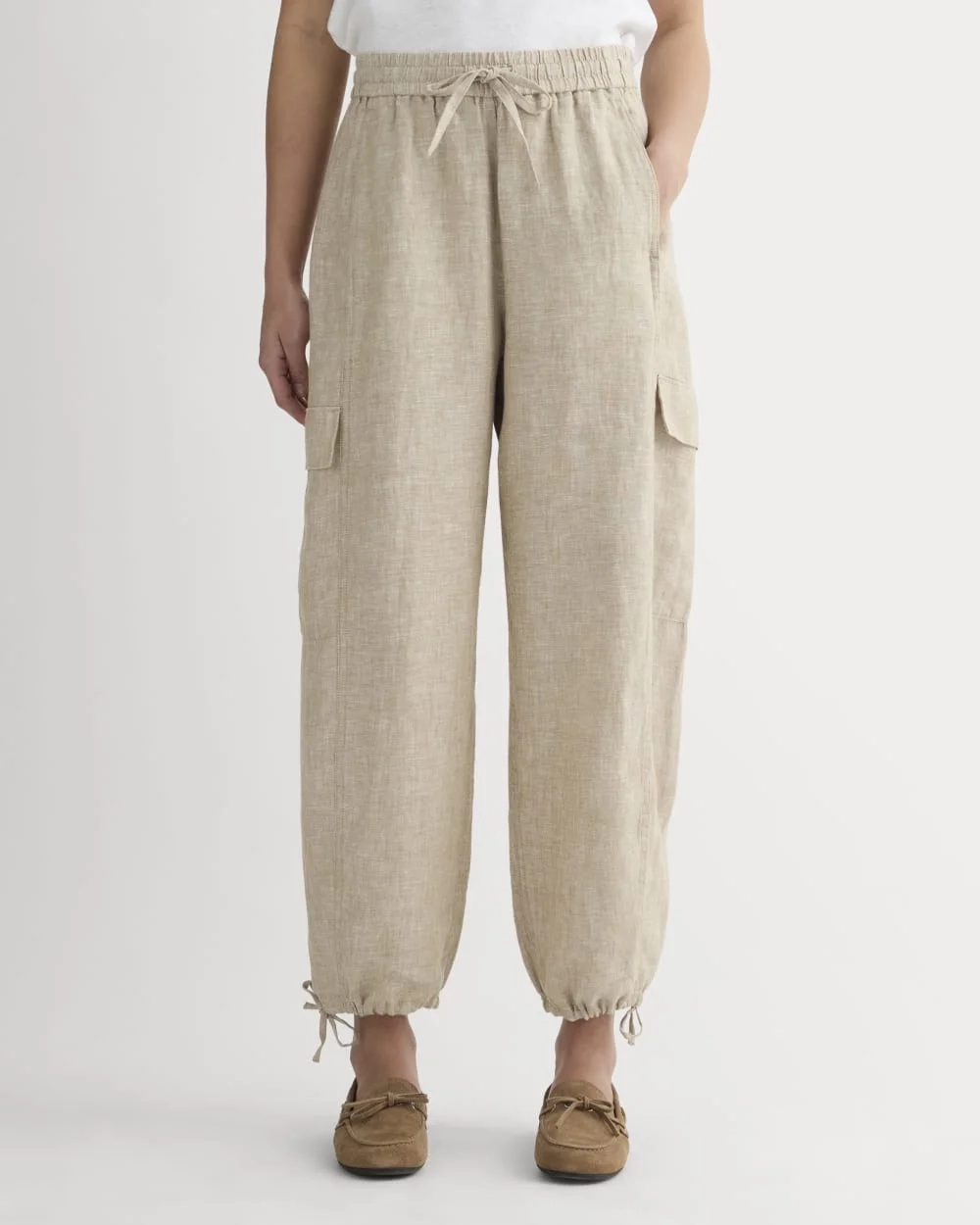 The Cargo Curve Pant in Linen | Cornstalk Chambray (2)