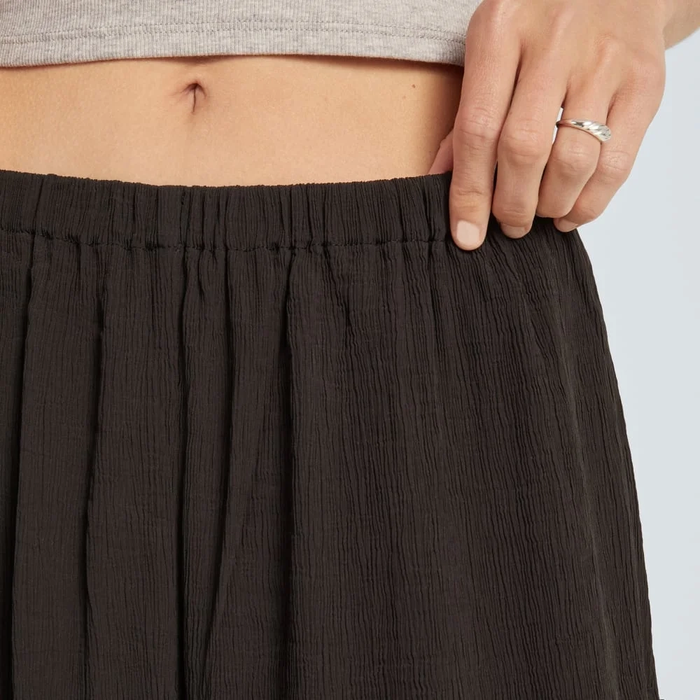 The Naia™ Ripple Pant | Black (3)