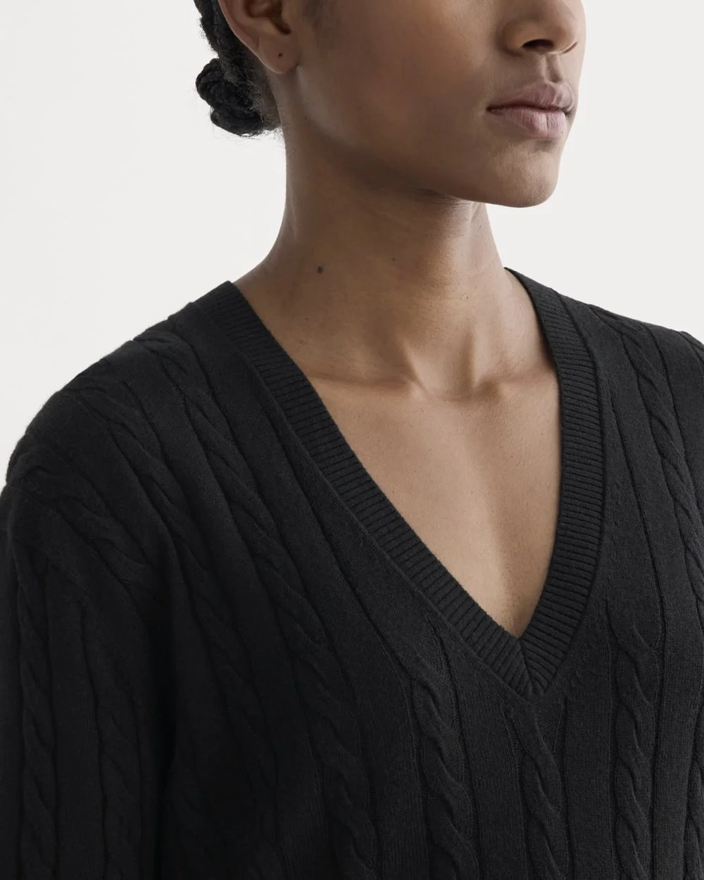 The Cable V-Neck in Cotton Cashmere | Black (2)