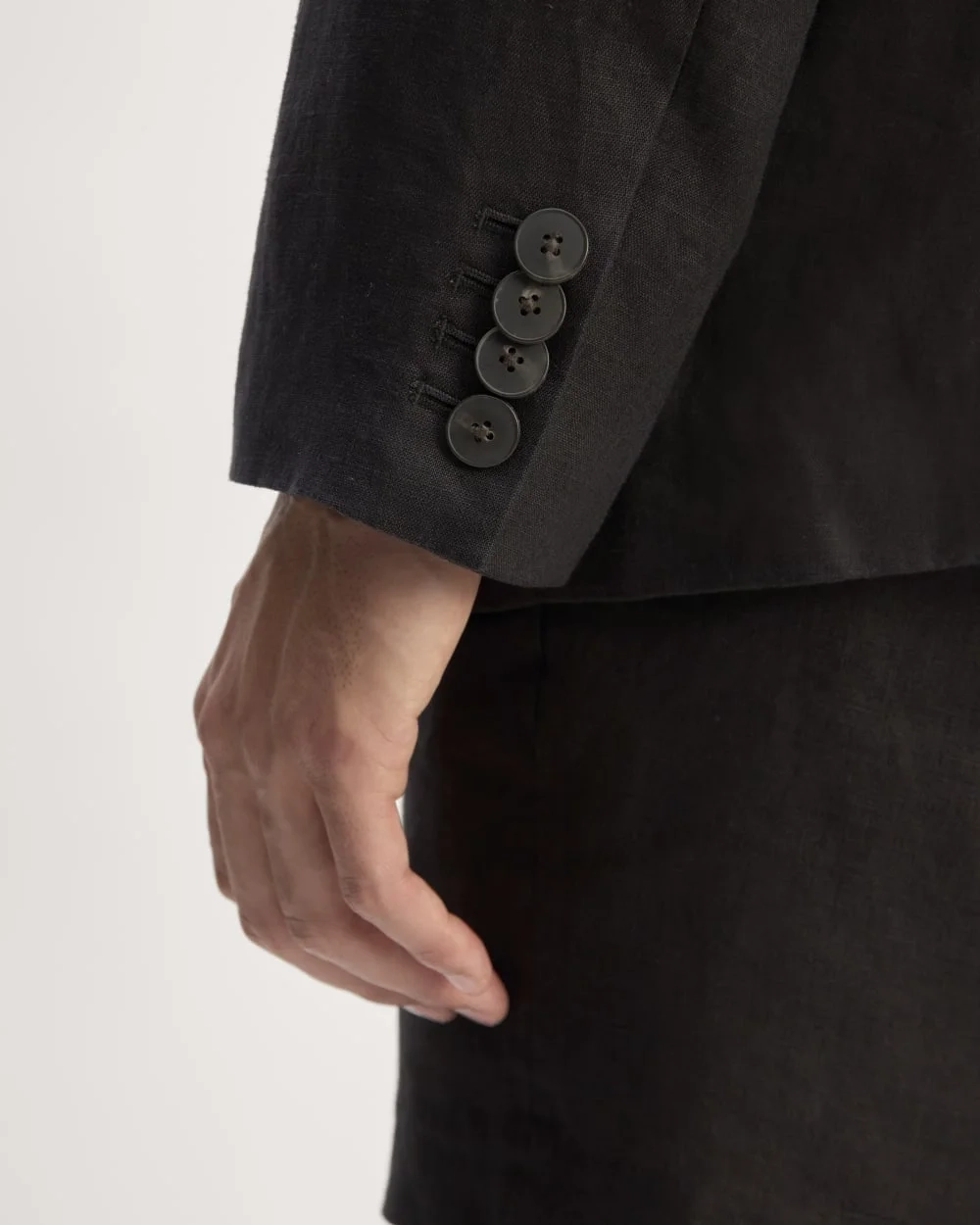 The Linen Blazer | Black (2)
