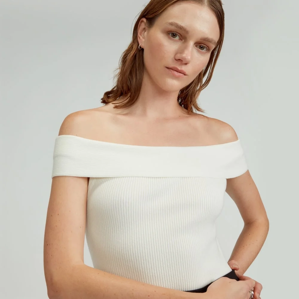 The Ribbed Cotton Off-The-Shoulder Top | Bone (2)